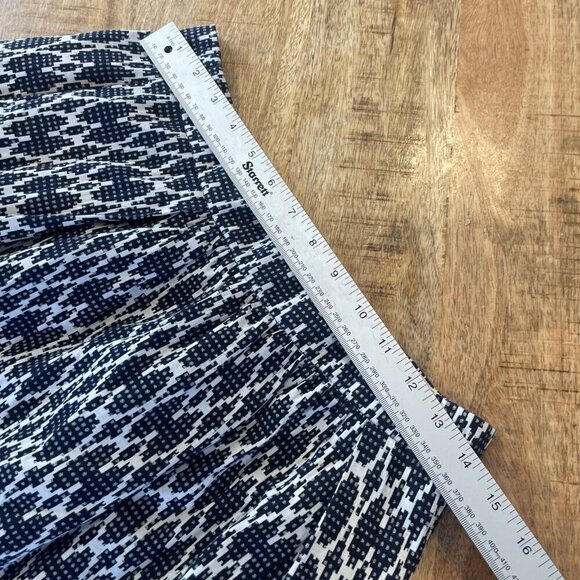 J Crew Skirt Size 6 Blue White Geo Patterned A-Line Pleated Rear Zip Jacquard - Picture 9 of 10